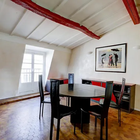 Latin Quarter & Sorbonne - 2br - Cityapartmentstay Appartamento *
